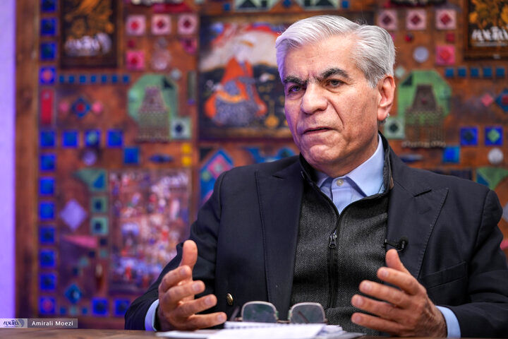 عادلی: ایران و آمریکا باید سر میز مذاکره آماده عقب نشینی باشند