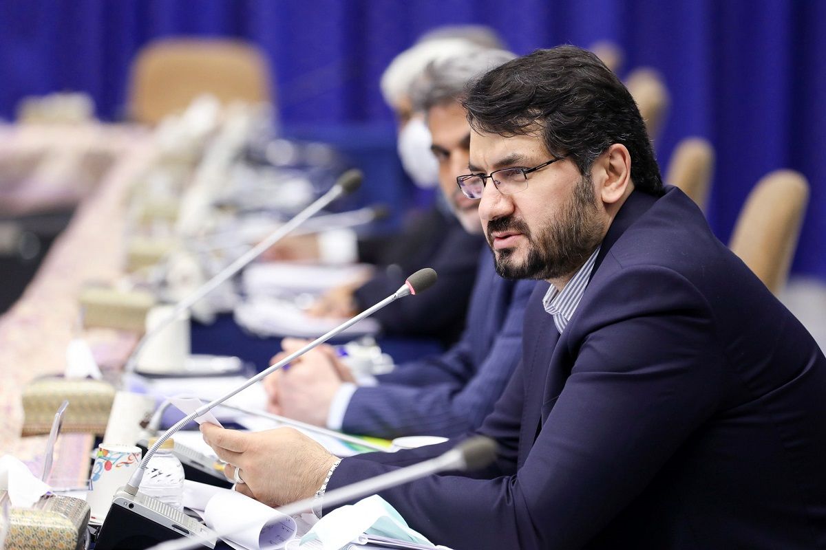 واکنش عجیب بذرپاش به حضور نظامی آمریکا در منطقه+ عکس