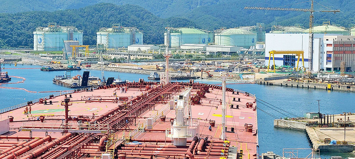 احتمال جنگ ایران و آمریکا، اجاره ابرنفتکش‌ها را نجومی کرد | اجاره از ابتدای سال ۲۰۲۶ به ۱۷۰ هزار دلار رسیده است