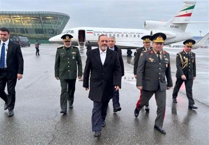 وزیر دفاع به آذربایجان رفت/ علت چه بود؟