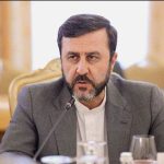 غریبآبادی عازم ژنو شد