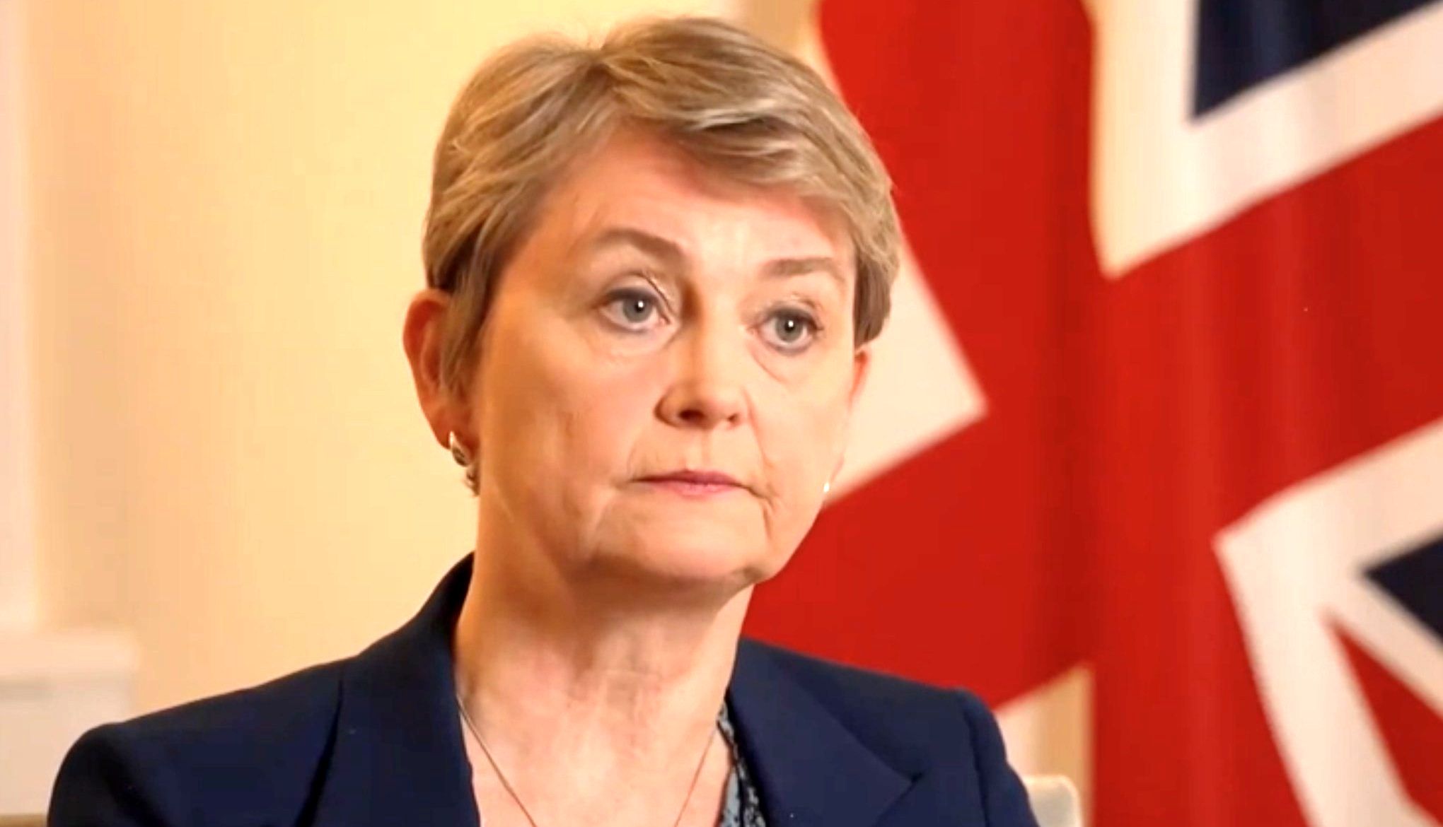 واکنش انگلیس به درگیری افغانستان و پاکستان