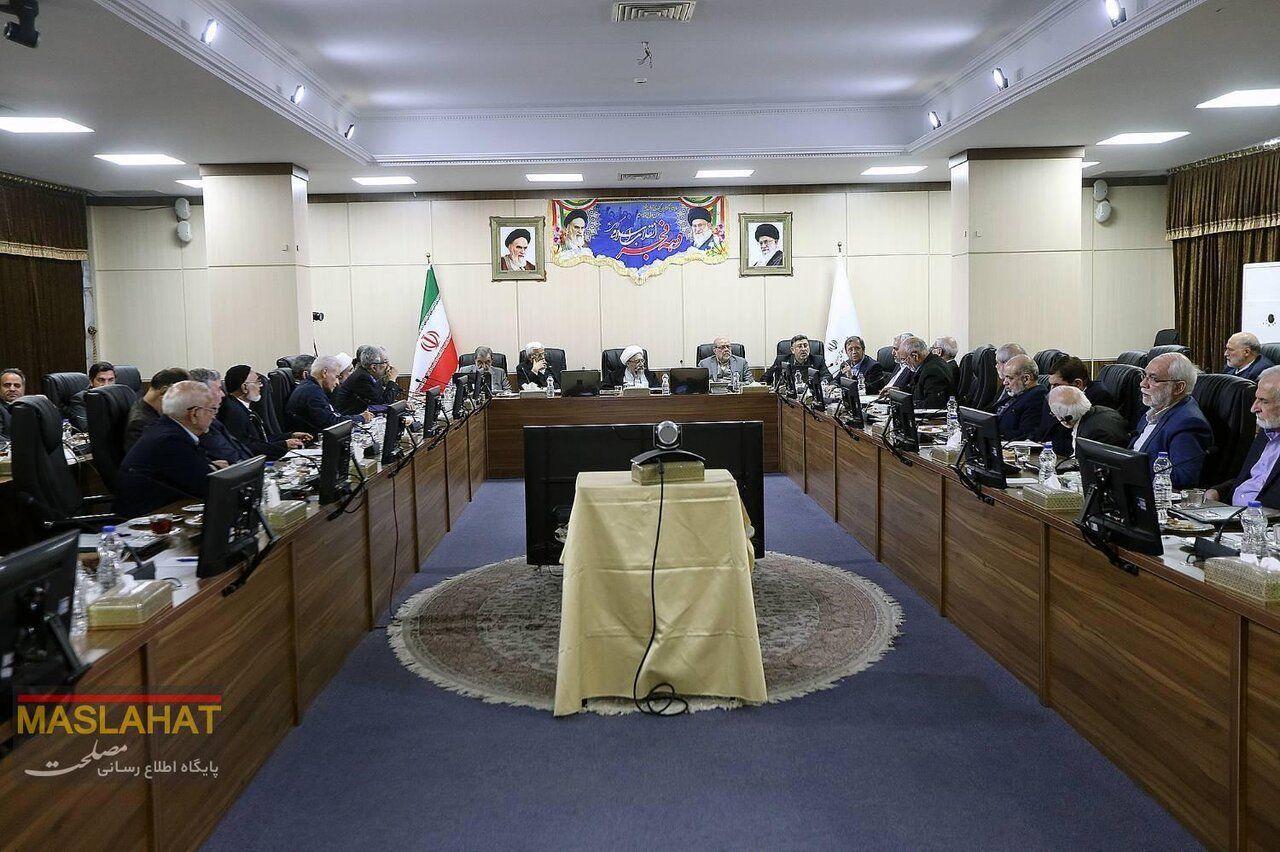  اولین عکس از احمدی نژاد بعد از ادعاها درباره دیدار با جفری ابستین/ محسن رضایی هم نشین سرلشکر موسوی شد/ سعید جلیلی غائب بود؟+تصاویر