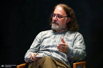 از مردم عذرخواهی کنید/ کسانی که پدیدآورنده یک مشکل هستند، نمی‌توانند عامل حل آن مشکل باشند