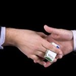 بازار داغ شرخرهای مجازی در کشور؛ از گوشمالی ۱۵ میلیونی تا قراردادهای ۲۰۰ میلیون تومانی