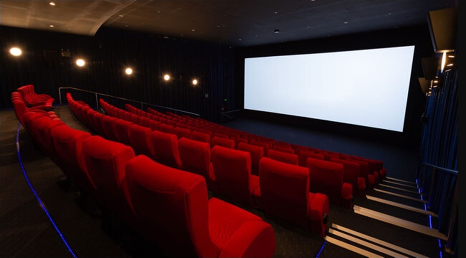 هشدار فعالان نسبت به تعطیلی موقت سالن‌های سینما در ماه اسفند